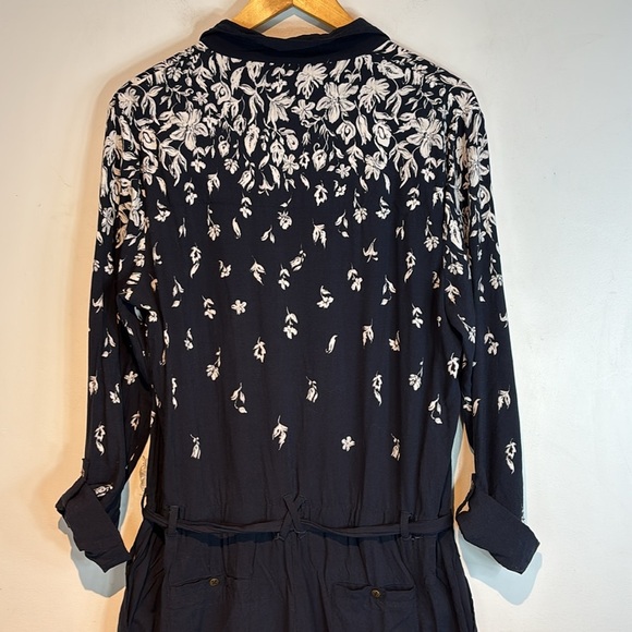 Anthropologie Floral Jumpsuit Blue White Size Large - Picture 7 of 13